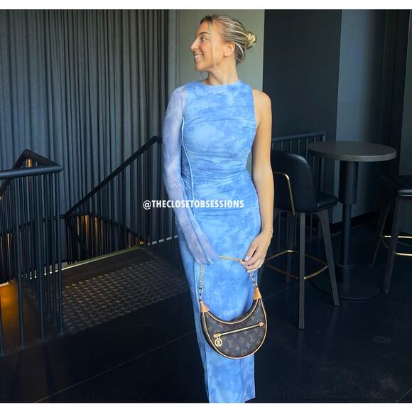 ZARA BLOGGER FAVE!!! Blue Fitted One-Sleeve Midi Dress NWT 💙 - Picture 9 of 16